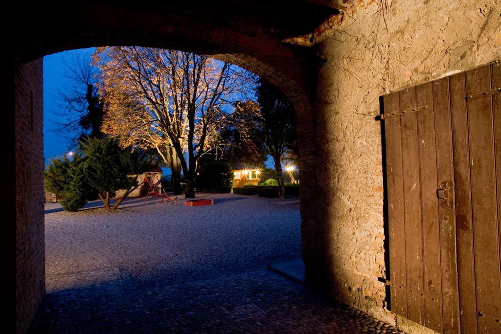 Agriturismo Al Casale Кодройпо Экстерьер фото