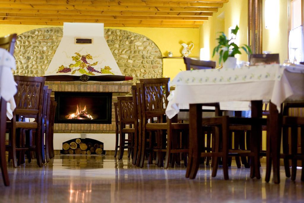 Agriturismo Al Casale Кодройпо Экстерьер фото