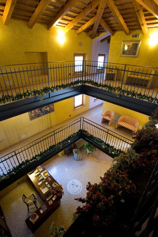 Agriturismo Al Casale Кодройпо Экстерьер фото