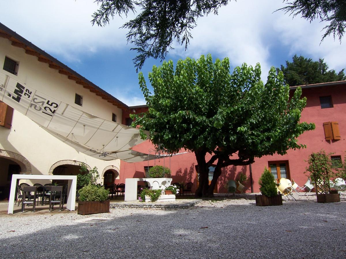 Agriturismo Al Casale Кодройпо Экстерьер фото