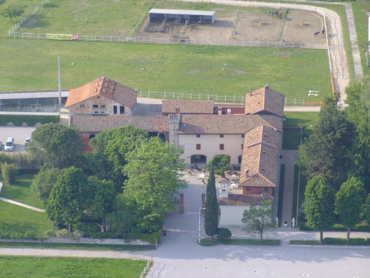 Agriturismo Al Casale Кодройпо Экстерьер фото